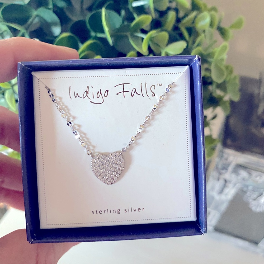 Brand New Indigo Falls Sterling Silver cubic zirconia heart necklace